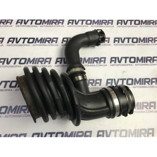 Патрубок воздушного фильтра Ford Focus 2 1.6TDCI 2005-2010 7M5Q6886A